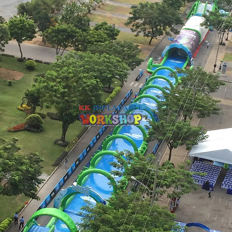 Extra long stimulating inflatable water slide