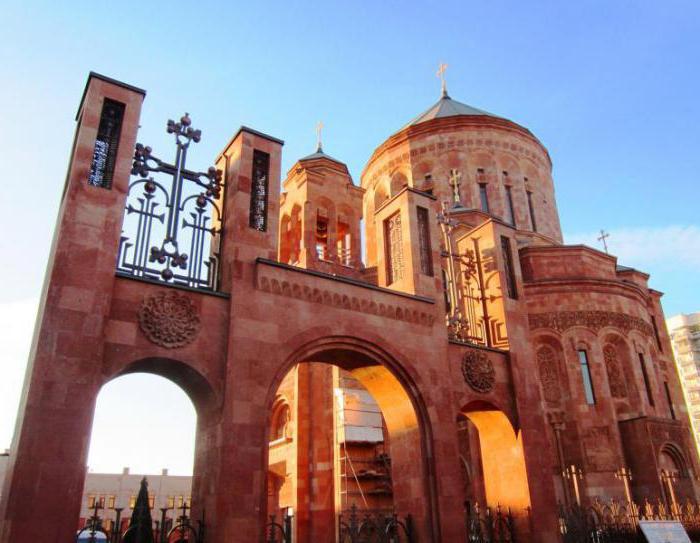 армянская церковь в москве адрес проспект мира