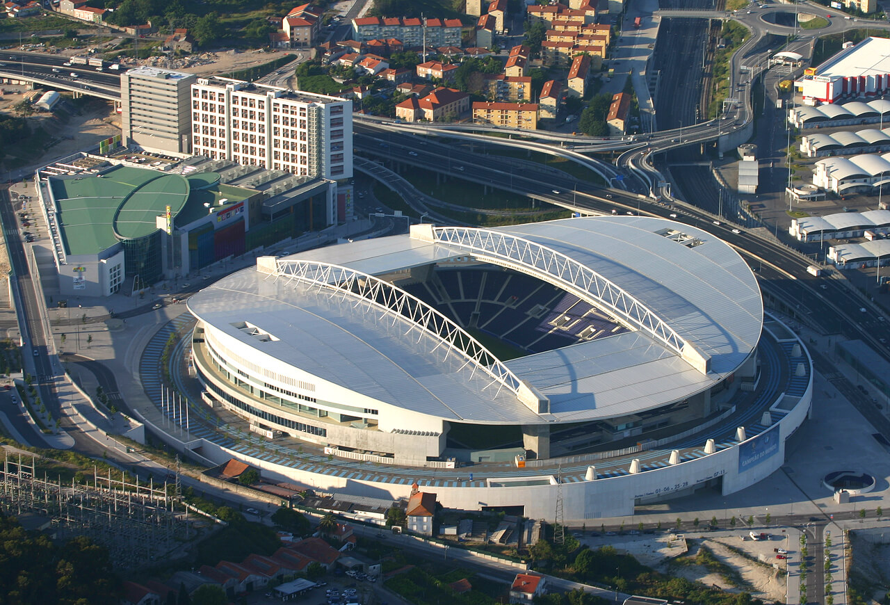 Вид сверху на стадион ФК «Порту»