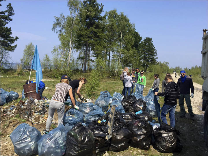 Gathering garbage